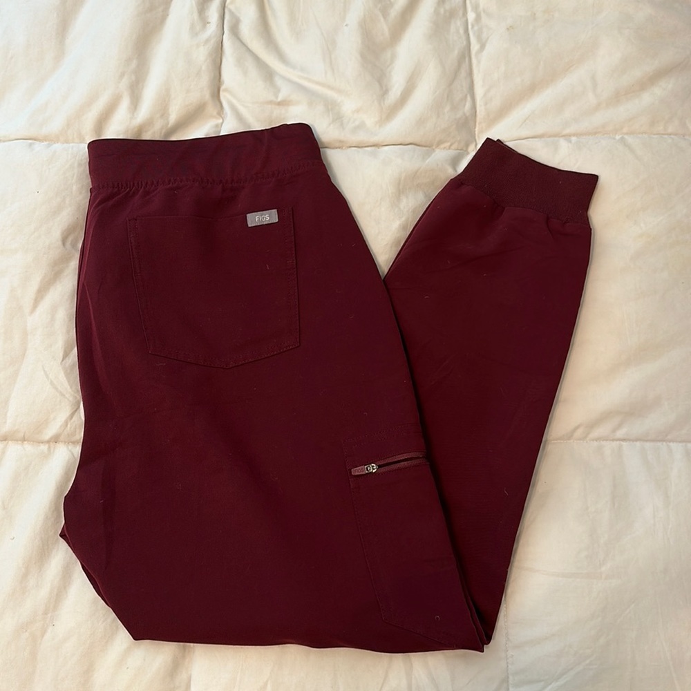 Burgundy FIGS Zamora scrub pants